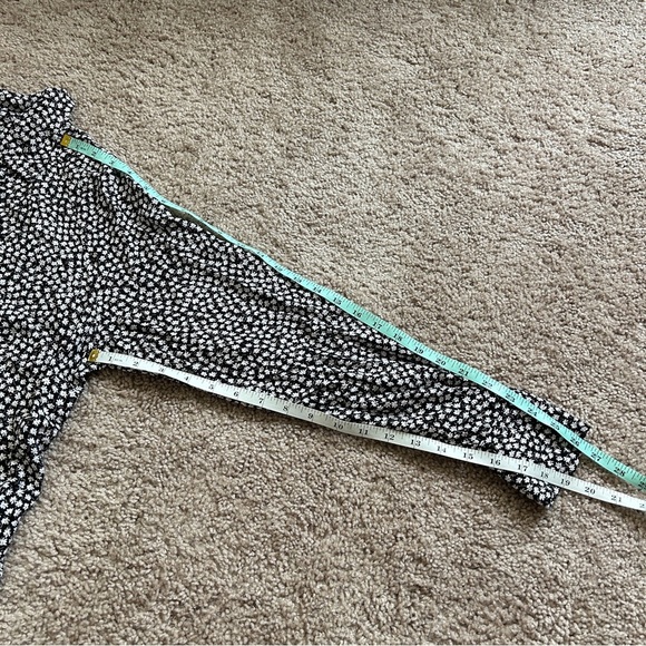 H&M Floral Patterned Long Sleeve Midi Shirt Dress Size Medium - Picture 12 of 12